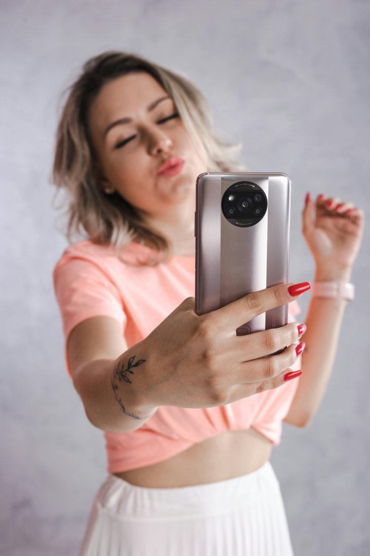 Top 5 Reasons to Buy the Xiaomi Redmi Note 10 Lite in 2026 | Cashofone